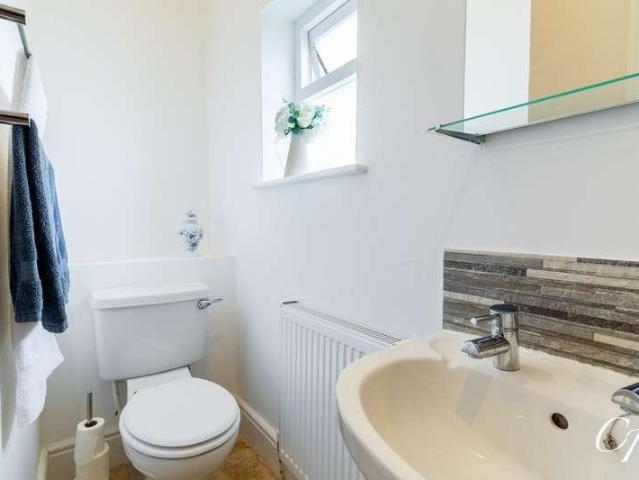 Flat for sale in Ewens Farm, Cheltenham