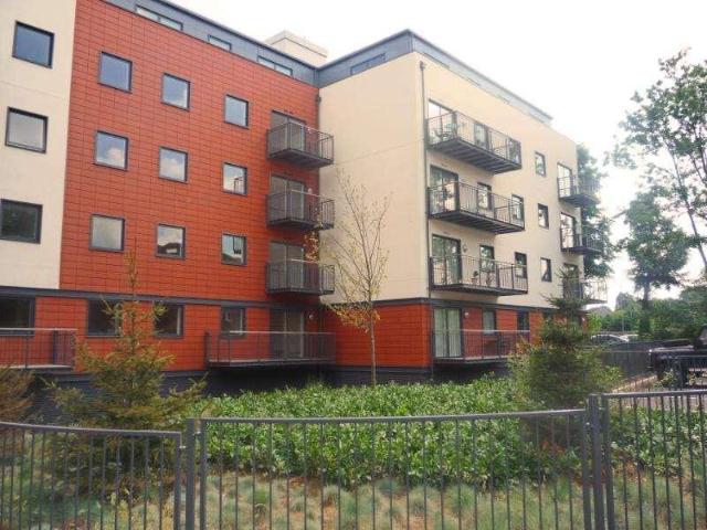 Flat for sale in Epsom, Epsom and Ewell