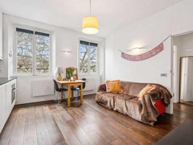 Flat for sale in City of Westminster, Greater London
