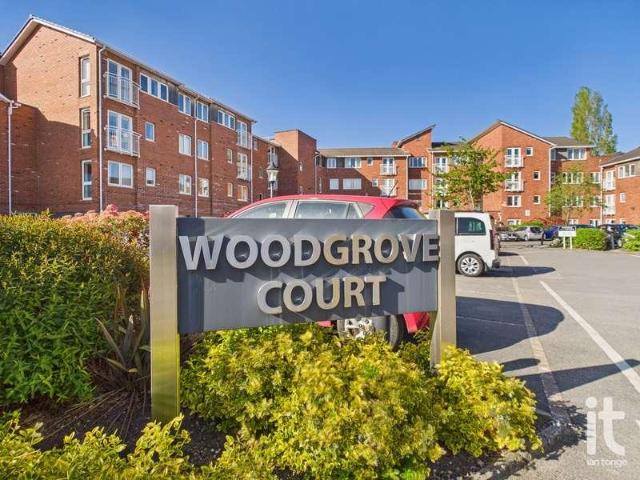 Flat for sale in Hazel Grove, Greater Manchester
