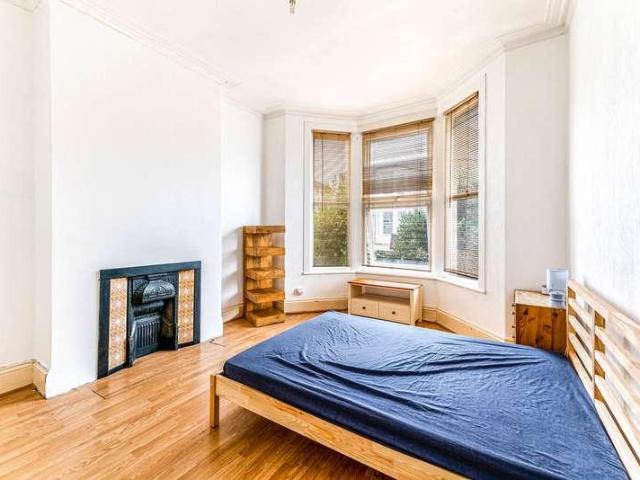Flat for sale in Weston-super-mare, North Somerset