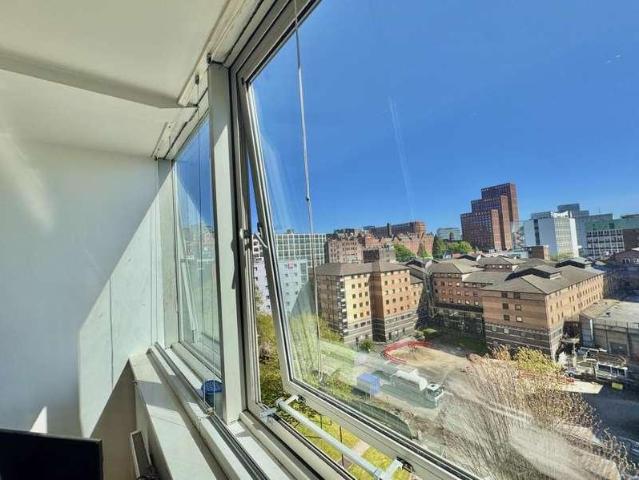 Flat for sale in City Centre, Georgia