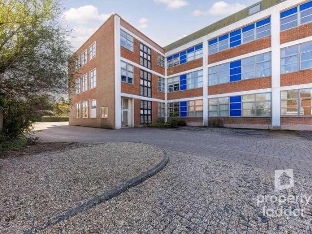 Flat for sale in Heigham Grove, East Bank