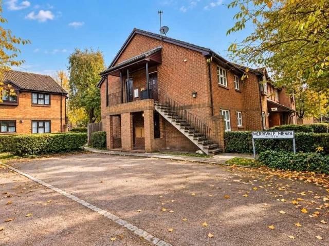 Flat for sale in London Borough of Hillingdon, Greater London