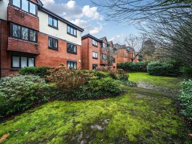 Flat for sale in Old Woking, Woking