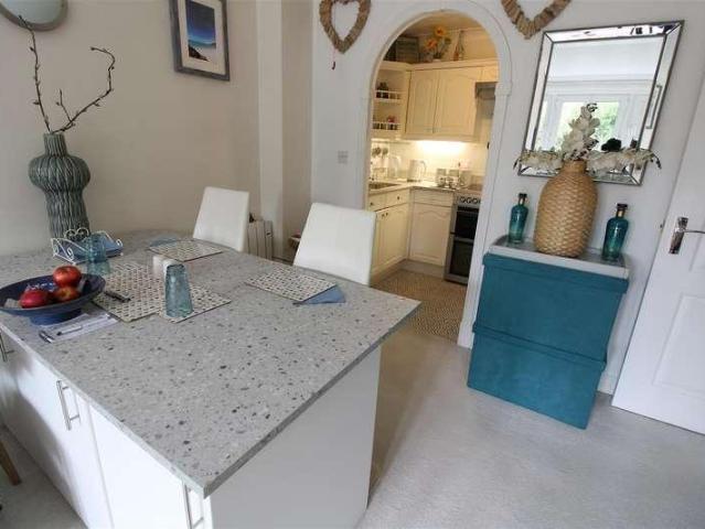Flat for sale in Cowes, Isle Of Wight