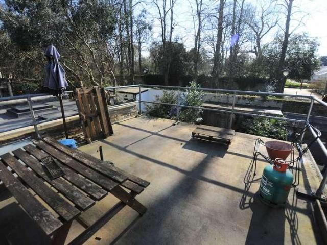 Flat for sale in London Borough of Hounslow, Greater London