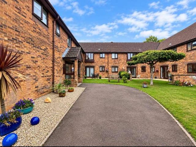 Flat for sale in Crostwick, Norfolk