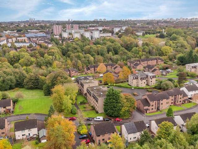 Flat for sale in The Butney, Glasgow