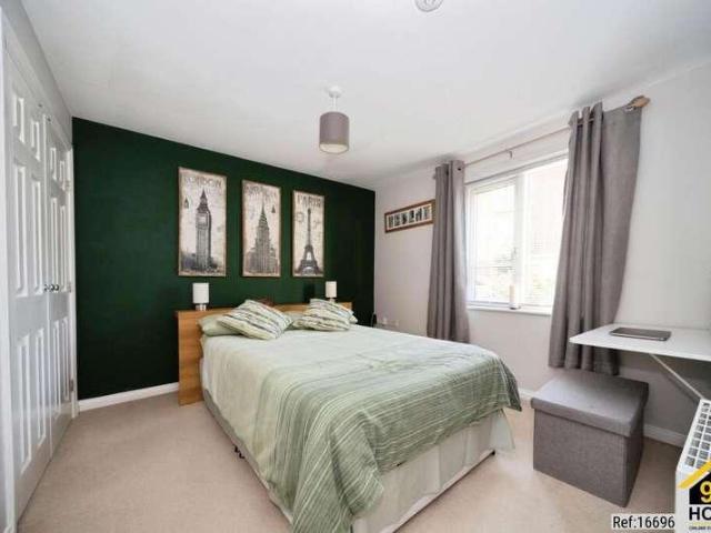 Flat for sale in Shenley Church End, Milton Keynes