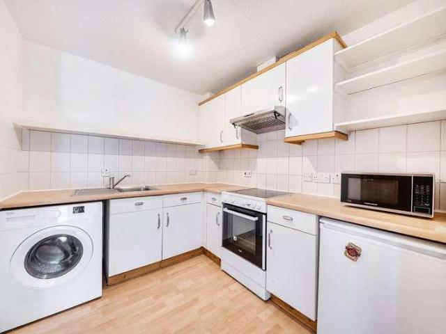 Flat for sale in London Borough of Lewisham, Greater London