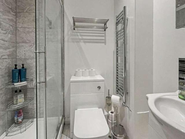 Flat for sale in Castlefield, Cressex