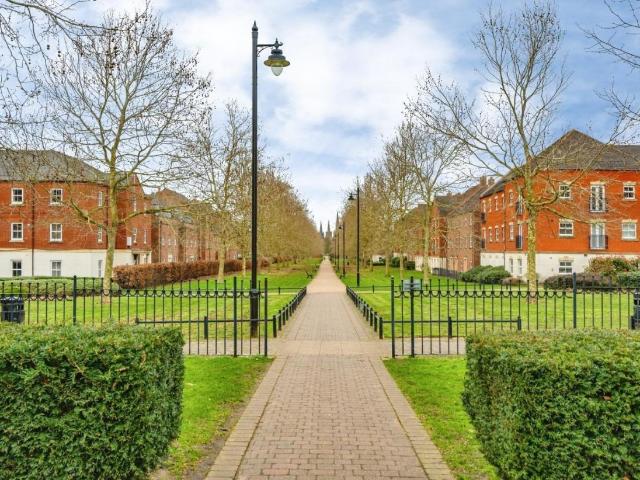 Flat for sale in Lichfield, Boley Park