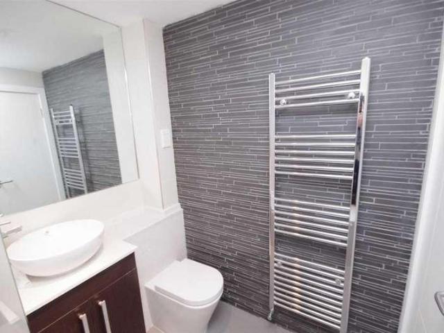 Flat for sale in St Albans, Five Acres