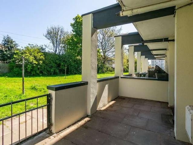Flat for sale in Leith Links, Leith
