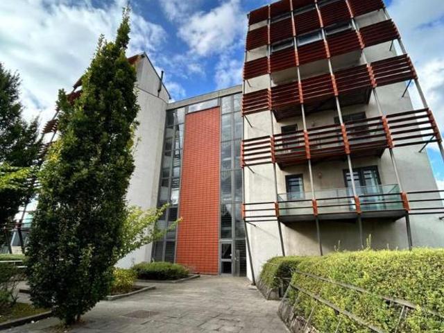Flat for sale in Georgia, Greater Manchester
