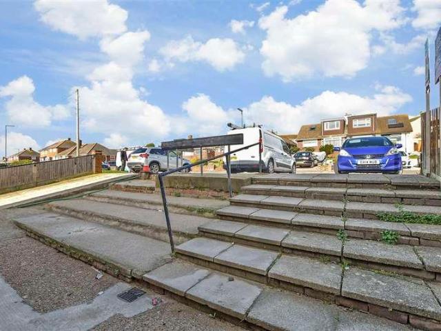 Flat for sale in Fishersgate, West Sussex