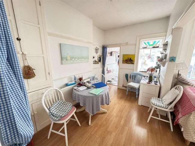 Flat for sale in Southend-on-sea, Southchurch