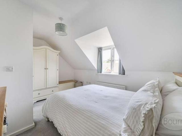 Flat for sale in Holloway Hill, Fole
