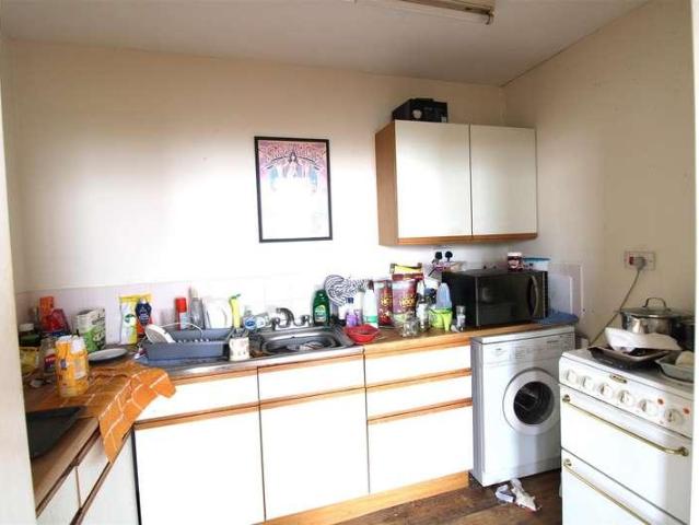 Flat for sale in Binstead, Ryde