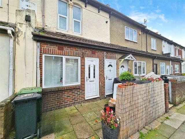 Flat for sale in Buckland, City Of Portsmouth
