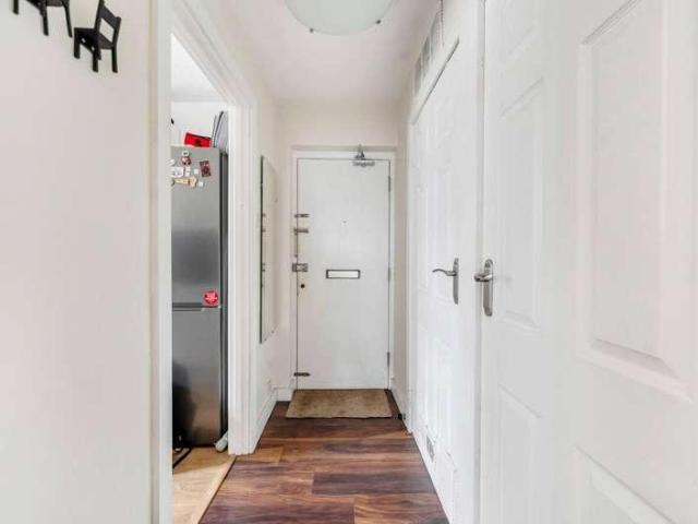Flat for sale in Charlotteville, Westborough