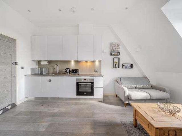Flat for sale in Slough