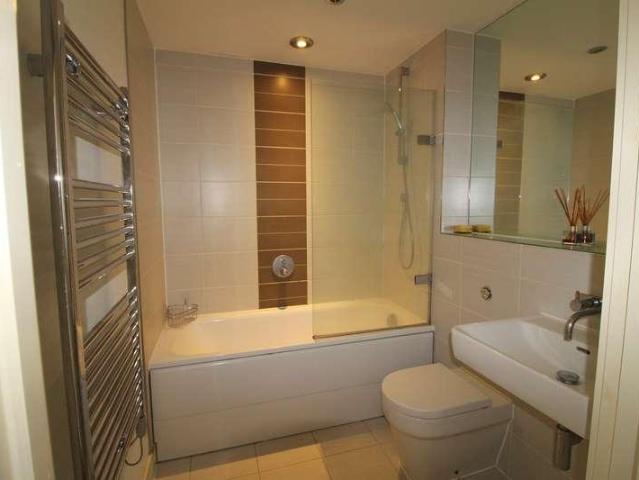 Flat for sale in Whitley, Reading