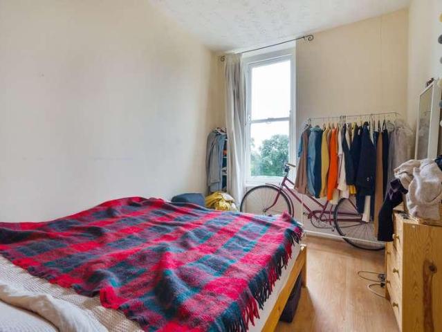 Flat for sale in Cliftonwood, Bristol