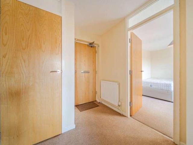 Flat for sale in Charlotteville, Westborough
