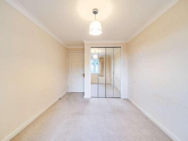Flat for sale in Greater London