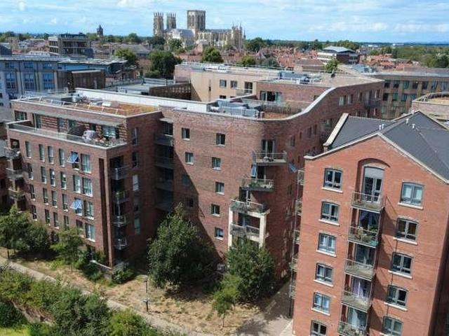 Flat for sale in High Field, York