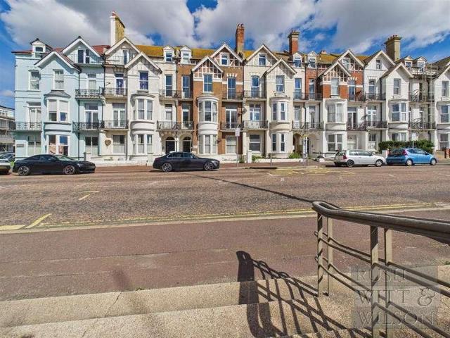 Flat for sale in Central, Heathlands