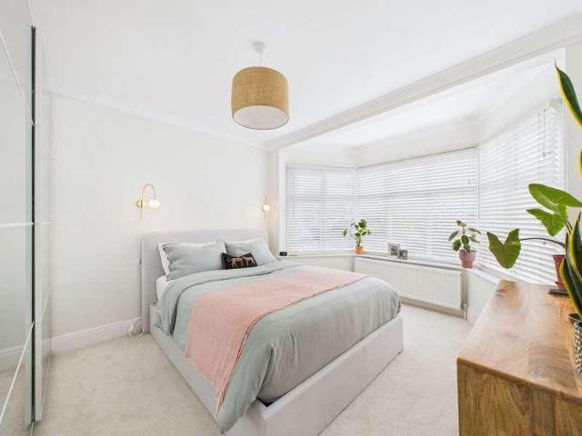 Flat for sale in West Worthing, Worthing