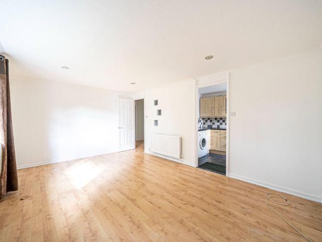 Flat for sale in Priest Down, Hampshire