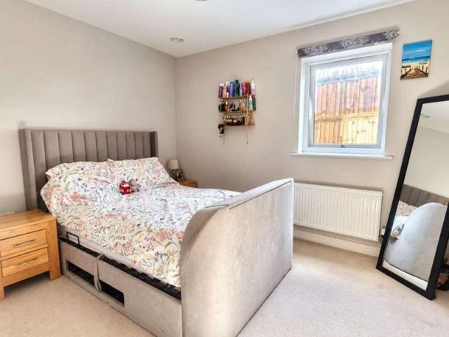 Flat for sale in London Borough of Barnet, Greater London