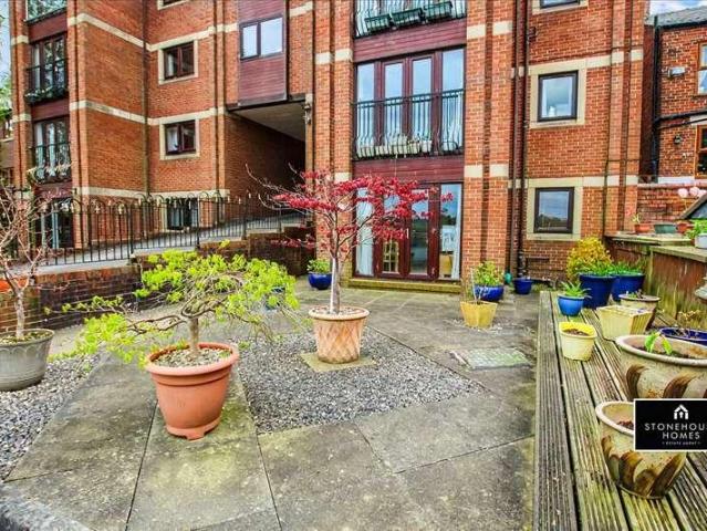 Flat for sale in Preston, Walton-le-Dale