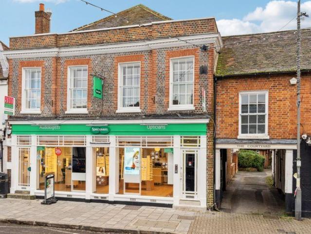 Flat for sale in Lunnon, Buckinghamshire