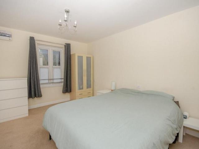 Flat for sale in Kingswood, South Gloucestershire