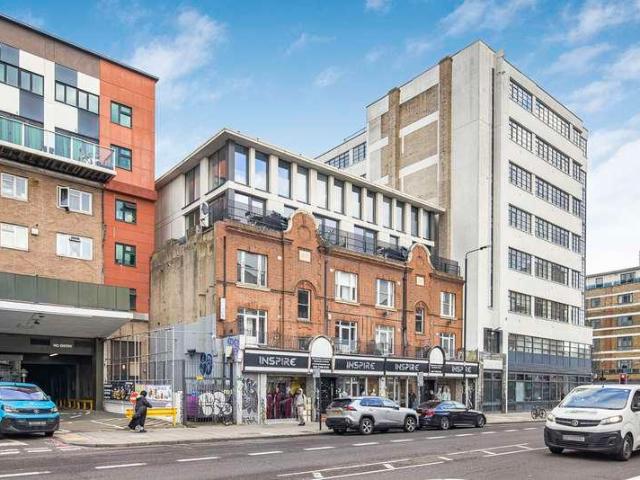 Flat for sale in St. George in the East, Whitechapel