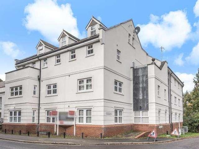 Flat for sale in Evershot, Oxfordshire