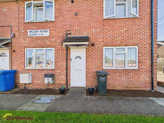 Flat for sale in Neithrop, Cherwell