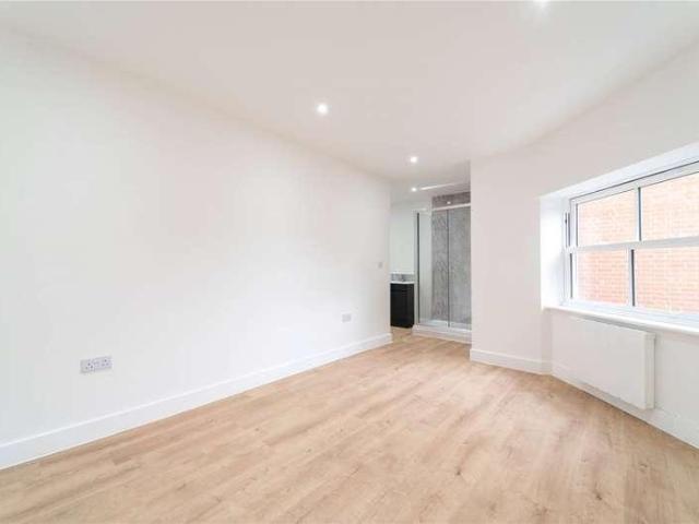 Flat for sale in Fordham Heath, Essex