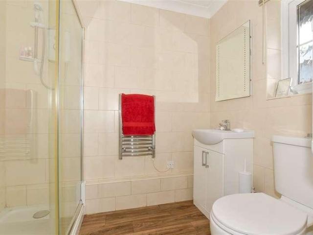 Flat for sale in Nyetimber, Arun