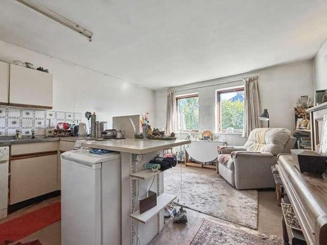 Flat for sale in Fulflood, Winchester