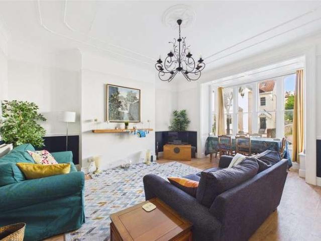 Flat for sale in Clifton, Bristol