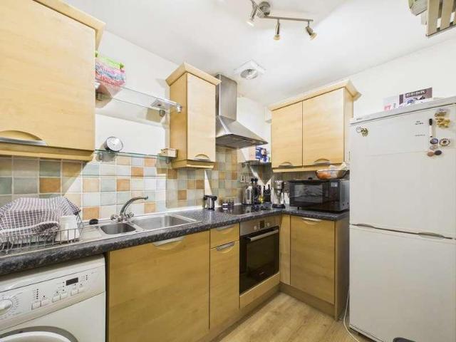 Flat for sale in King's Walden, Hertfordshire