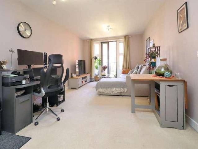 Flat for sale in Westfield, Woking