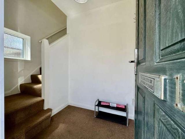 Flat for sale in Maldon, Essex