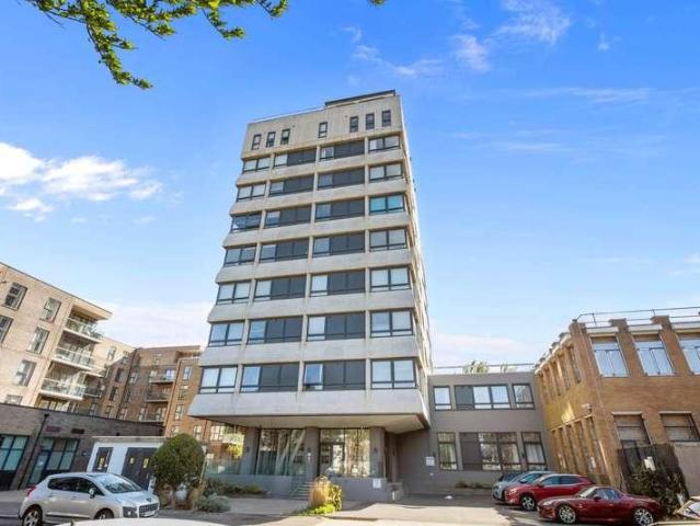 Flat for sale in West Worthing, Worthing